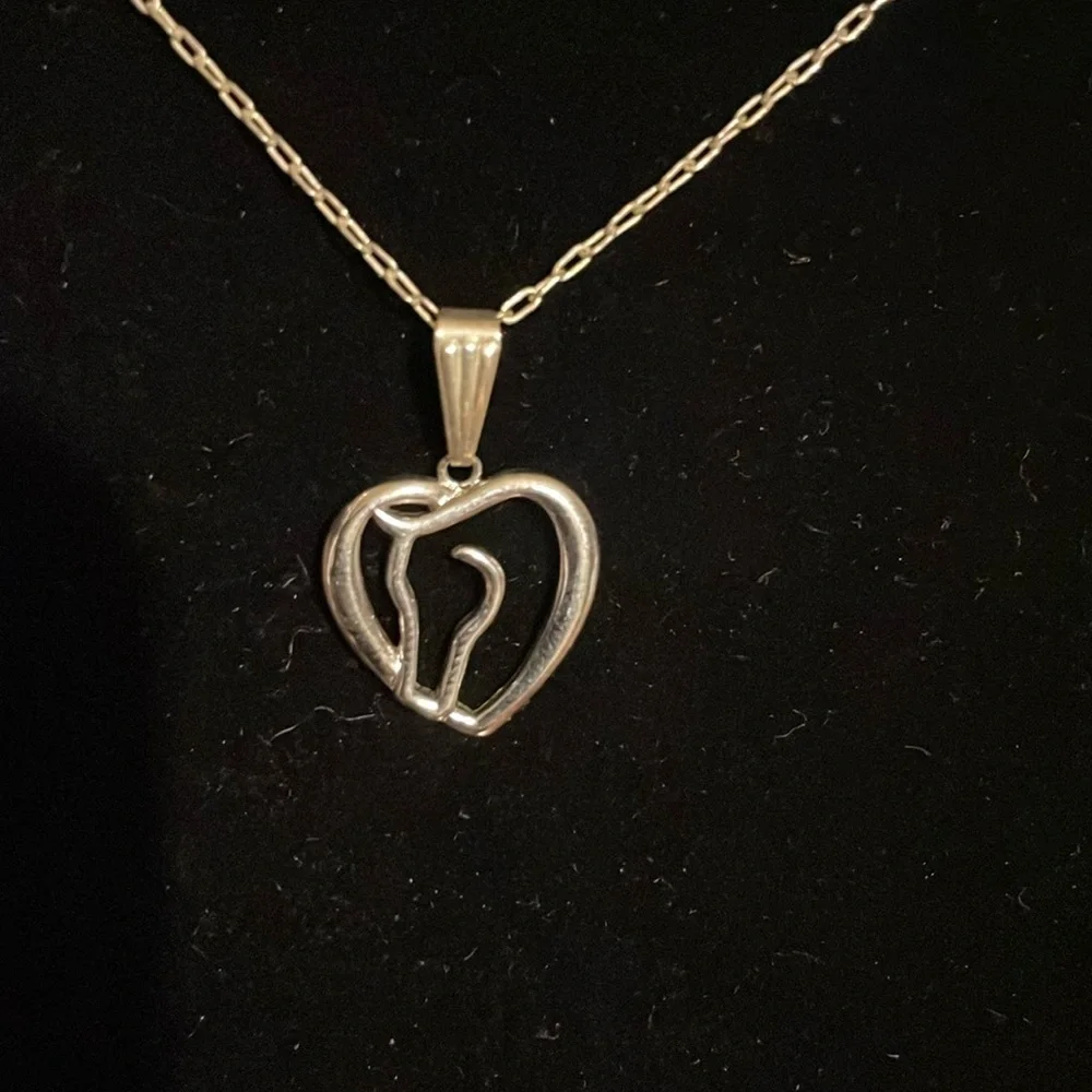 Horse Love Heart Pendant in Silver Tone with 18 Inch Chain
